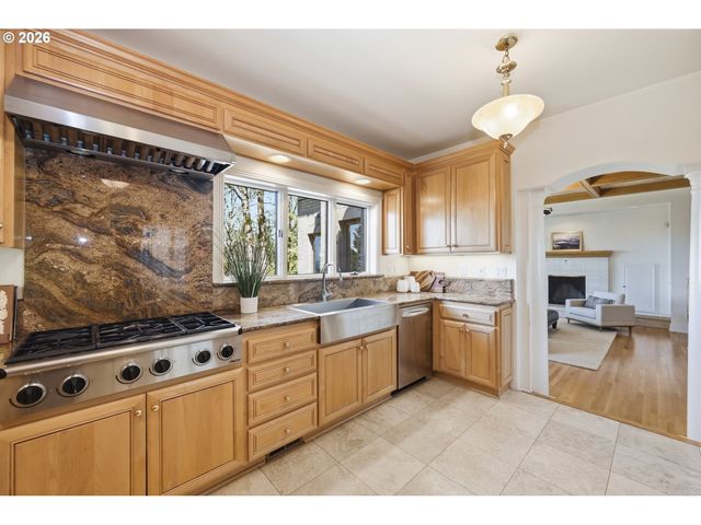 31613 PRUETT Rd, Eugene, OR 97405