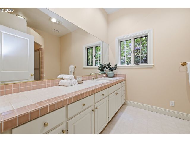 31613 PRUETT Rd, Eugene, OR 97405