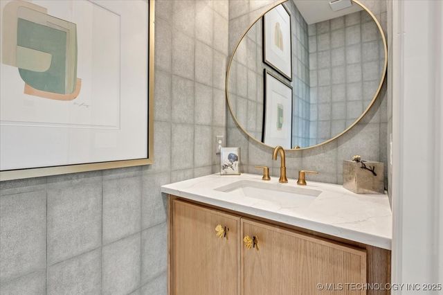 5835 E 139th Street S, Bixby, OK 74008