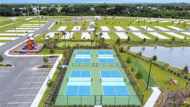 8 Bay Breeze BLVD, Punta Gorda, FL 33982