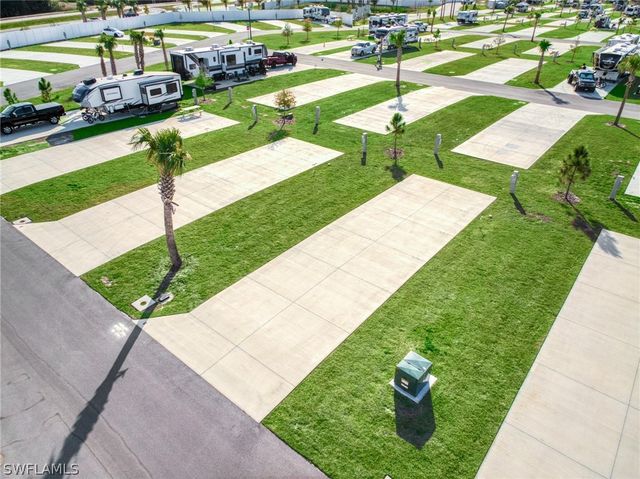 8 Bay Breeze BLVD, Punta Gorda, FL 33982