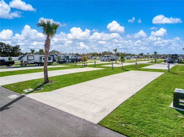 8 Bay Breeze BLVD, Punta Gorda, FL 33982