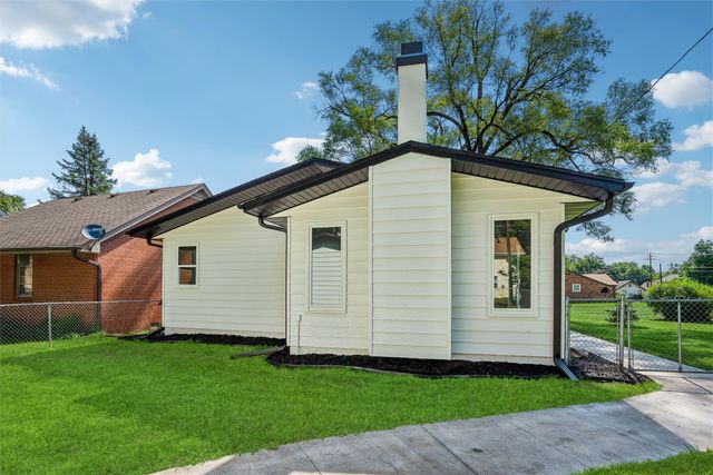 504 11th Street, West Des Moines, IA 50265