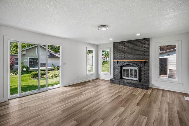 504 11th Street, West Des Moines, IA 50265