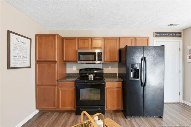 2212 Sir Michael Drive, Hope Mills, NC 28348