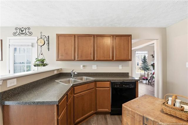 2212 Sir Michael Drive, Hope Mills, NC 28348