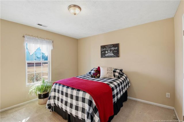 2212 Sir Michael Drive, Hope Mills, NC 28348