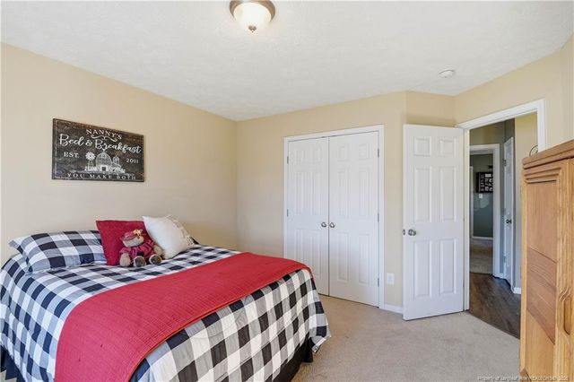 2212 Sir Michael Drive, Hope Mills, NC 28348