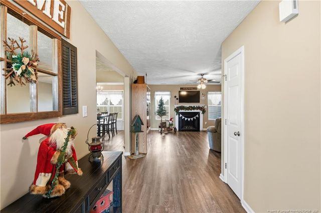 2212 Sir Michael Drive, Hope Mills, NC 28348