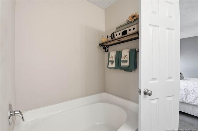 2212 Sir Michael Drive, Hope Mills, NC 28348