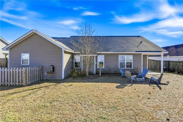 2212 Sir Michael Drive, Hope Mills, NC 28348