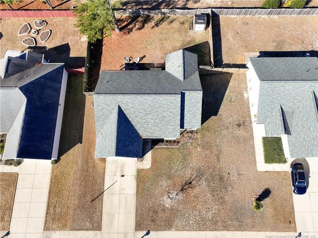 2212 Sir Michael Drive, Hope Mills, NC 28348