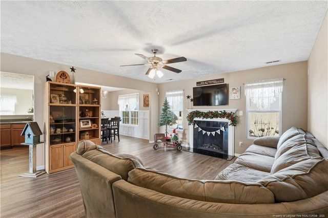 2212 Sir Michael Drive, Hope Mills, NC 28348