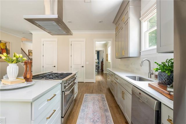 940 Longley Avenue NW, Atlanta, GA 30318