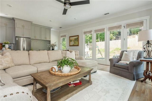 940 Longley Avenue NW, Atlanta, GA 30318