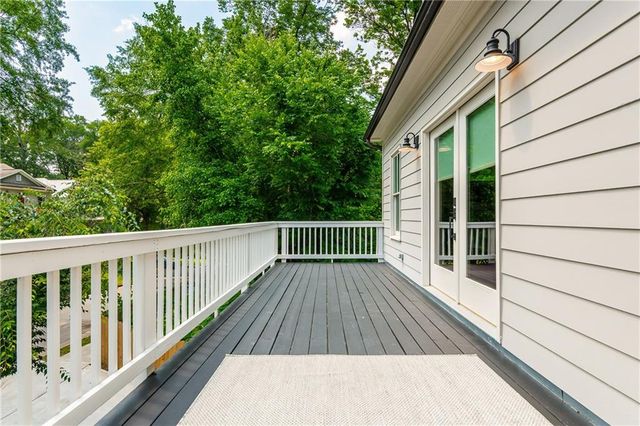 940 Longley Avenue NW, Atlanta, GA 30318