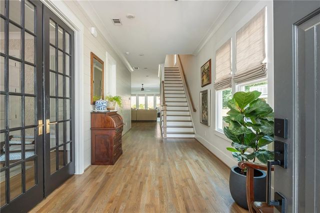 940 Longley Avenue NW, Atlanta, GA 30318