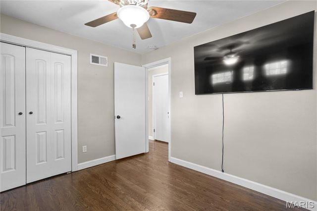 4684 Venarde Drive, St Louis, MO 63128