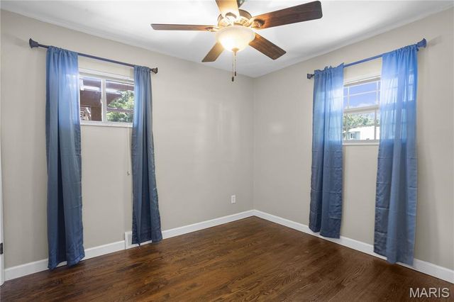 4684 Venarde Drive, St Louis, MO 63128