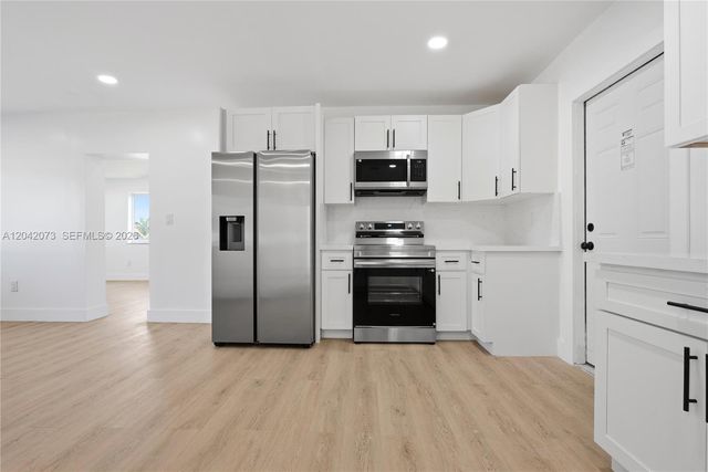 15921 NW 18th Pl, Miami Gardens, FL 33054
