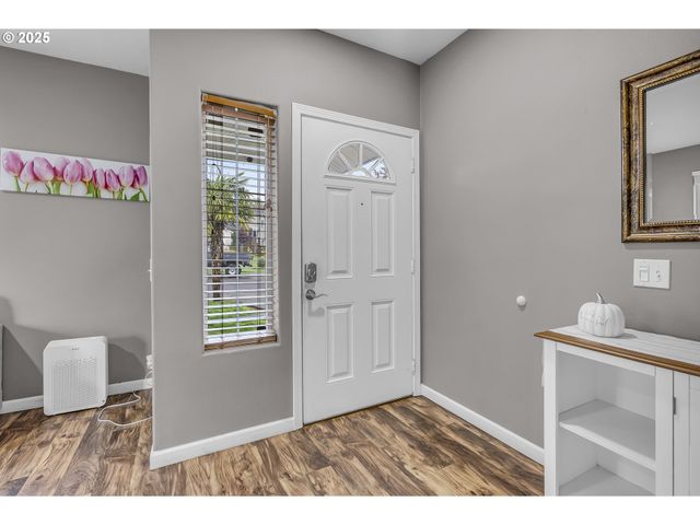 35419 HELENS Way, St Helens, OR 97051