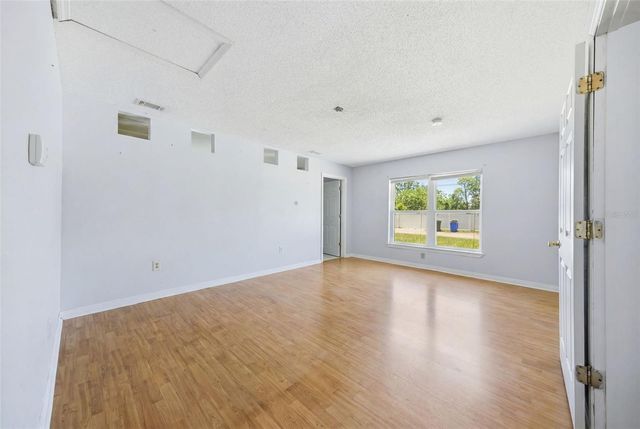11410 THOMAS ROAD, Seffner, FL 33584