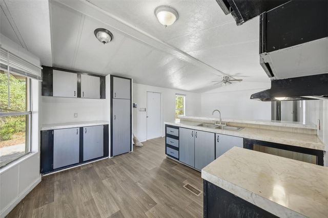11410 THOMAS ROAD, Seffner, FL 33584