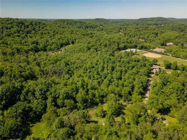 4201 Bulltown Rd, Murrysville, PA 15668