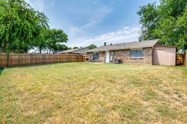 10222 Red Maple Drive, Dallas, TX 75249