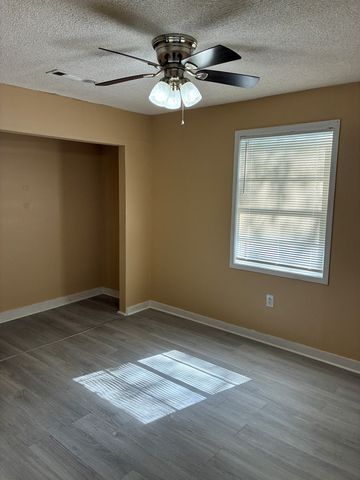 710 S Lena St, Dothan, AL 36301