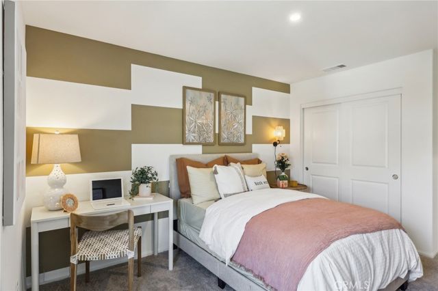 15525 April Dawn Way 2, Fontana, CA 92336