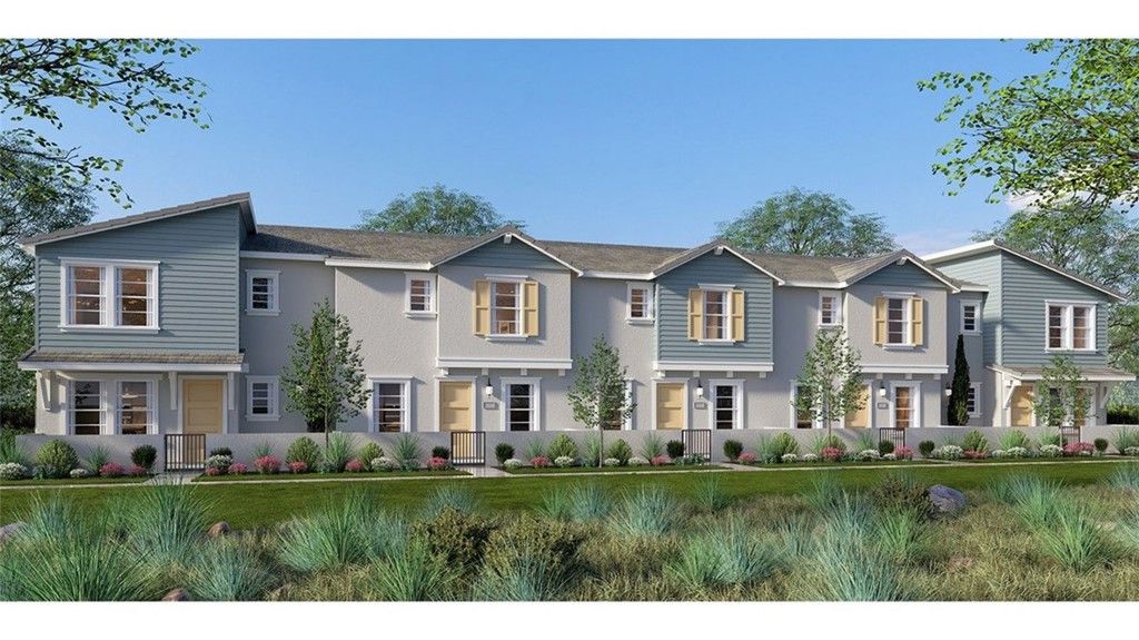 15525 April Dawn Way 2, Fontana, CA 92336