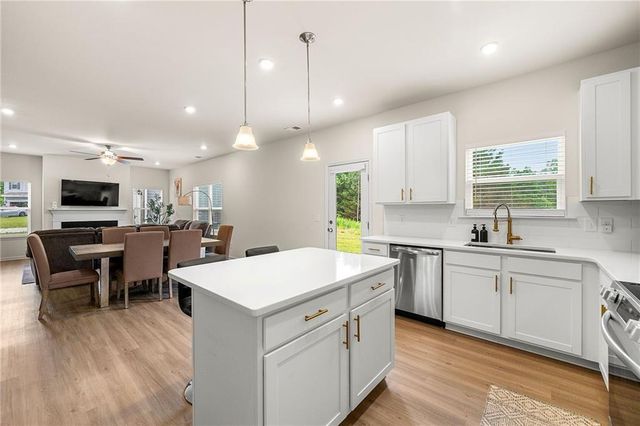 228 Whitneys Way, Dallas, GA 30157