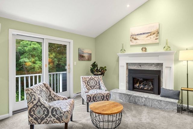 30 R Magnolia Ave, Gloucester, MA 01930