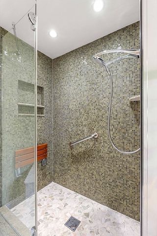 30 R Magnolia Ave, Gloucester, MA 01930