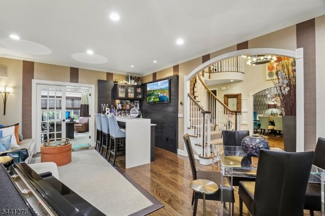 4 Brayton Rd, Livingston Twp., NJ 07039