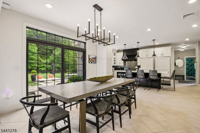 4 Brayton Rd, Livingston Twp., NJ 07039