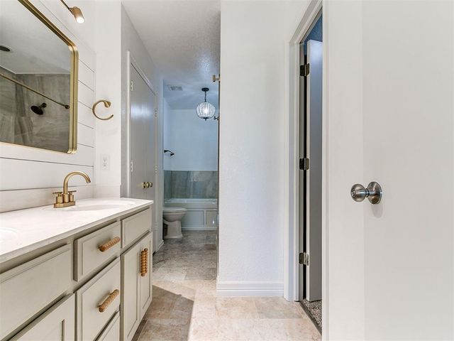 8300 SW Canyon Trail Drive, Oklahoma City, OK 73135