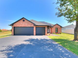 8300 SW Canyon Trail Drive, Oklahoma City, OK 73135