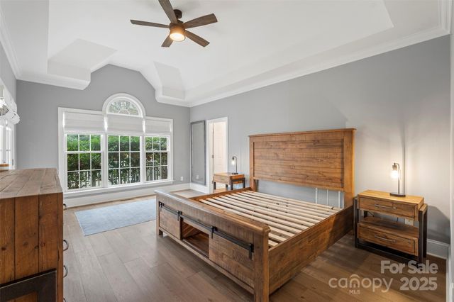 1404 Mt Isle Harbor Drive, Charlotte, NC 28214