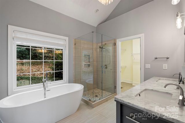 1404 Mt Isle Harbor Drive, Charlotte, NC 28214