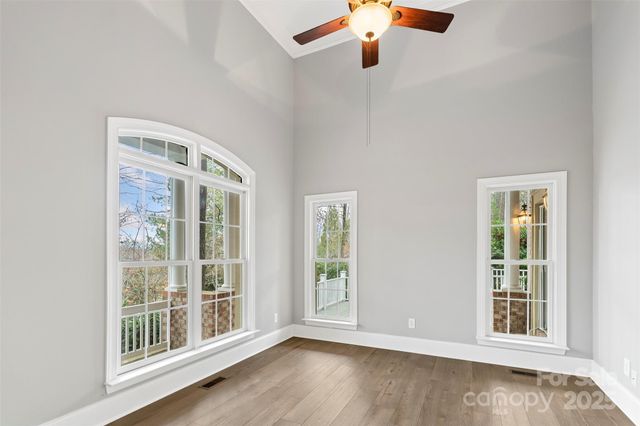 1404 Mt Isle Harbor Drive, Charlotte, NC 28214