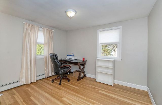 20 Colonial Drive, Salem, NH 03079