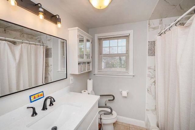 20 Colonial Drive, Salem, NH 03079