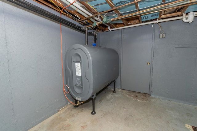 20 Colonial Drive, Salem, NH 03079