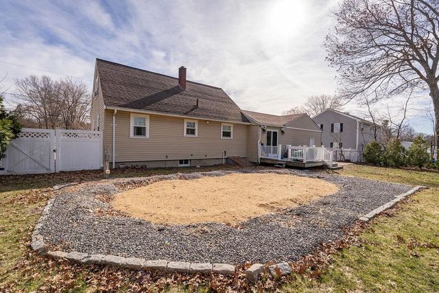 20 Colonial Drive, Salem, NH 03079