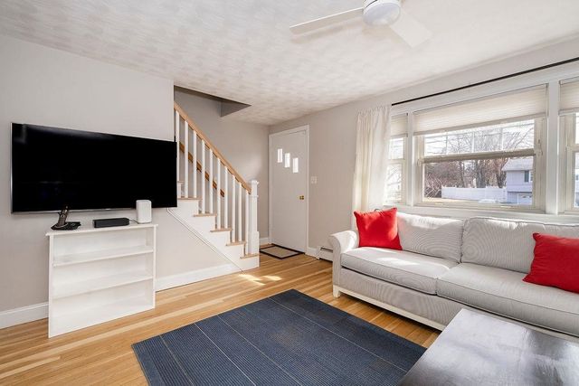 20 Colonial Drive, Salem, NH 03079