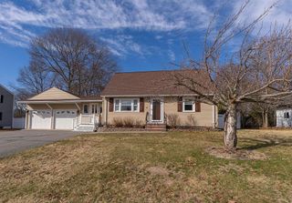 20 Colonial Drive, Salem, NH 03079