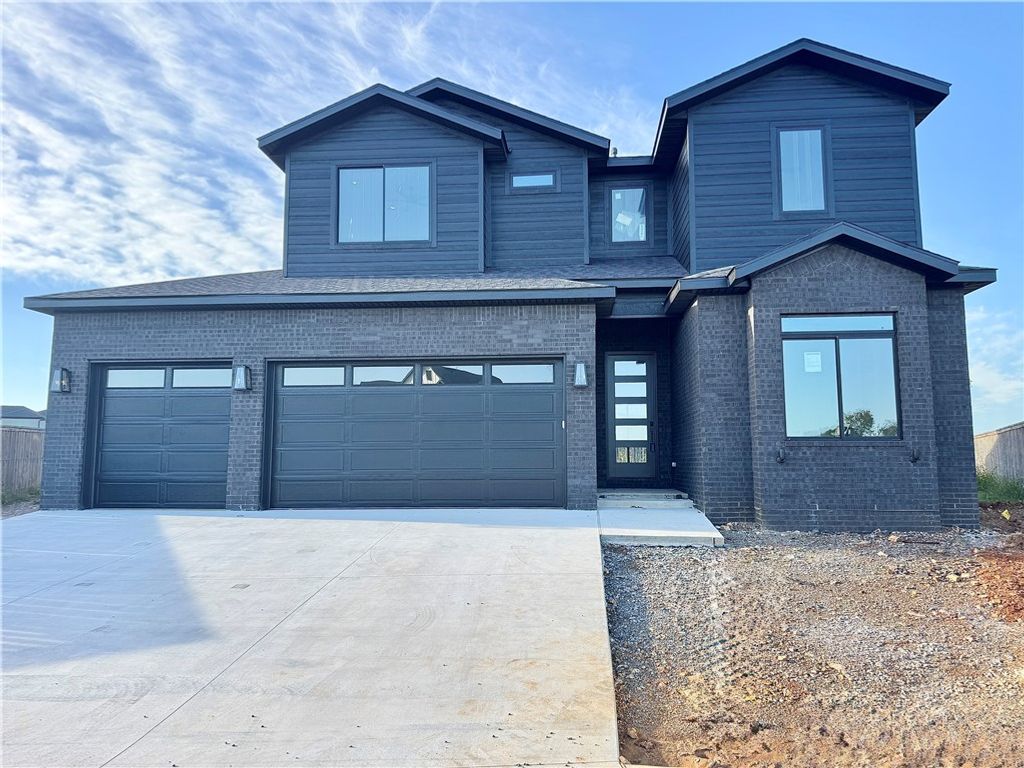 3707 SW Radiance Avenue, Bentonville, AR 72713