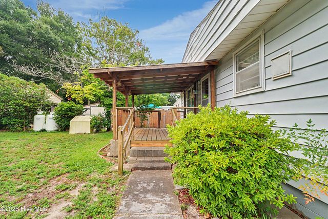 2409 Louisiana Street, Wilmington, NC 28401
